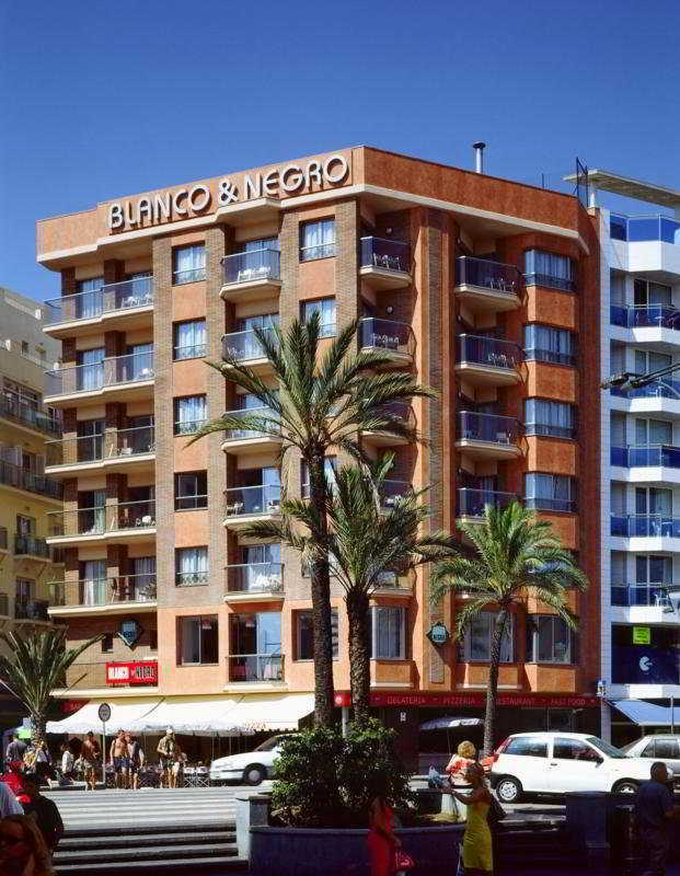 Blanco Y Negro Apartments 滨海略雷特 外观 照片