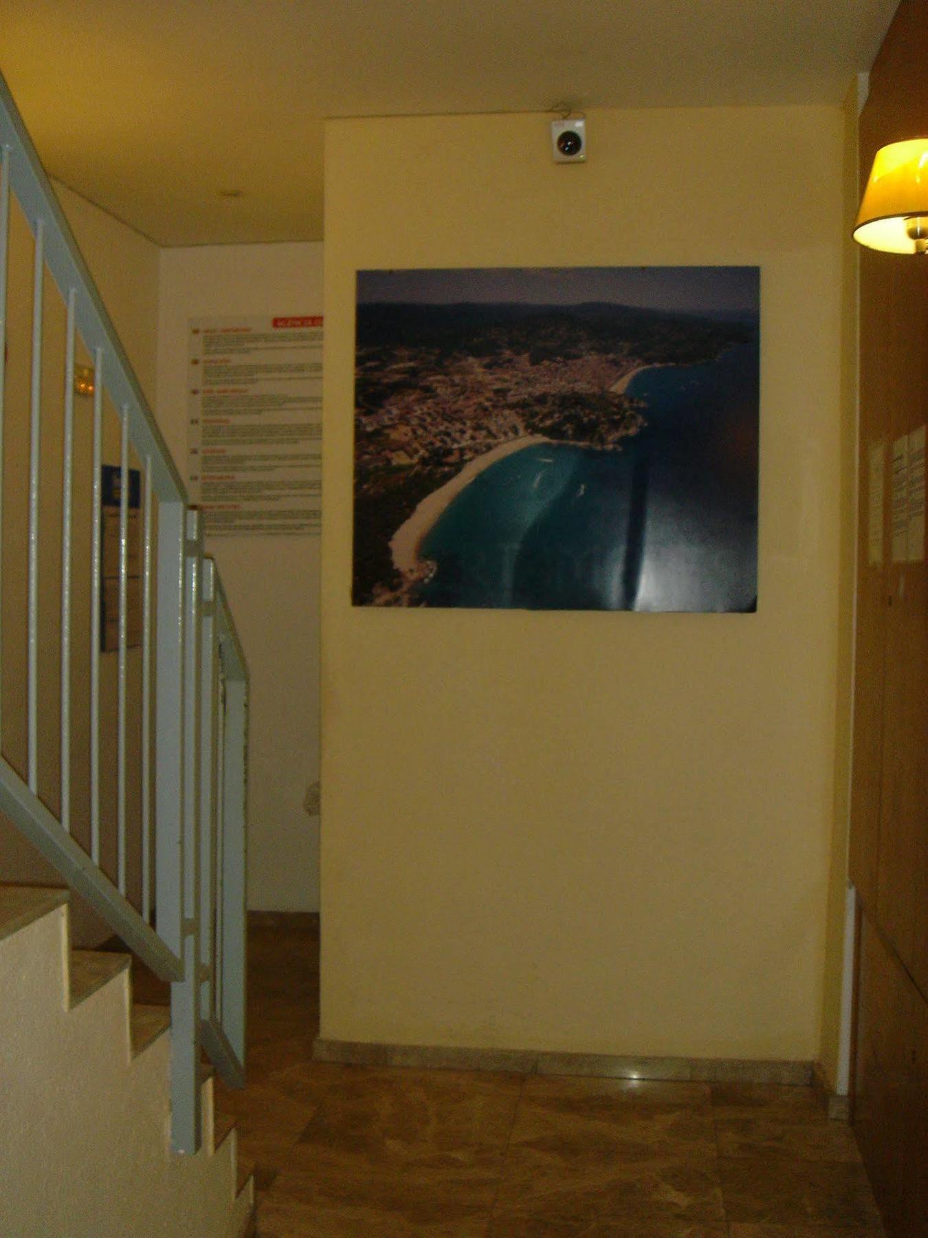 Blanco Y Negro Apartments 滨海略雷特 外观 照片